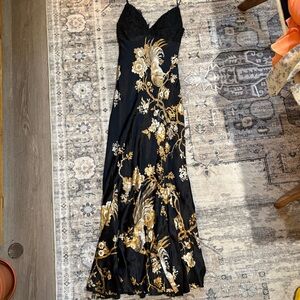 Mary L couture Black Lace and Gold Floral Evening Gown size 2